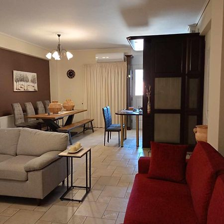 Comfortable Apartment In Kiato Экстерьер фото